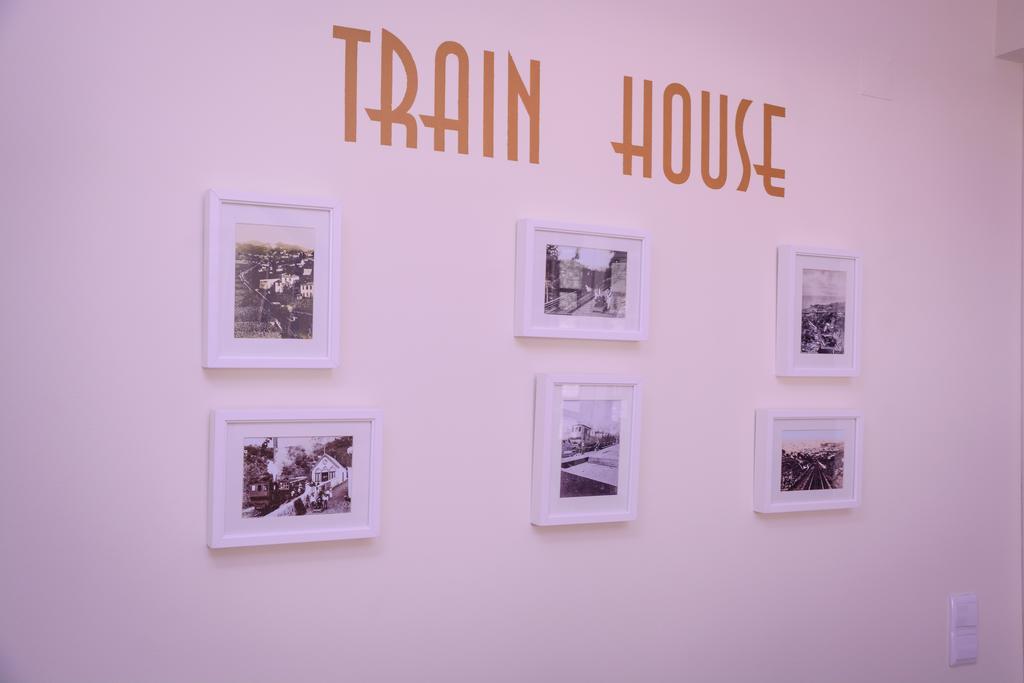 Отель Train House Фуншал Экстерьер фото